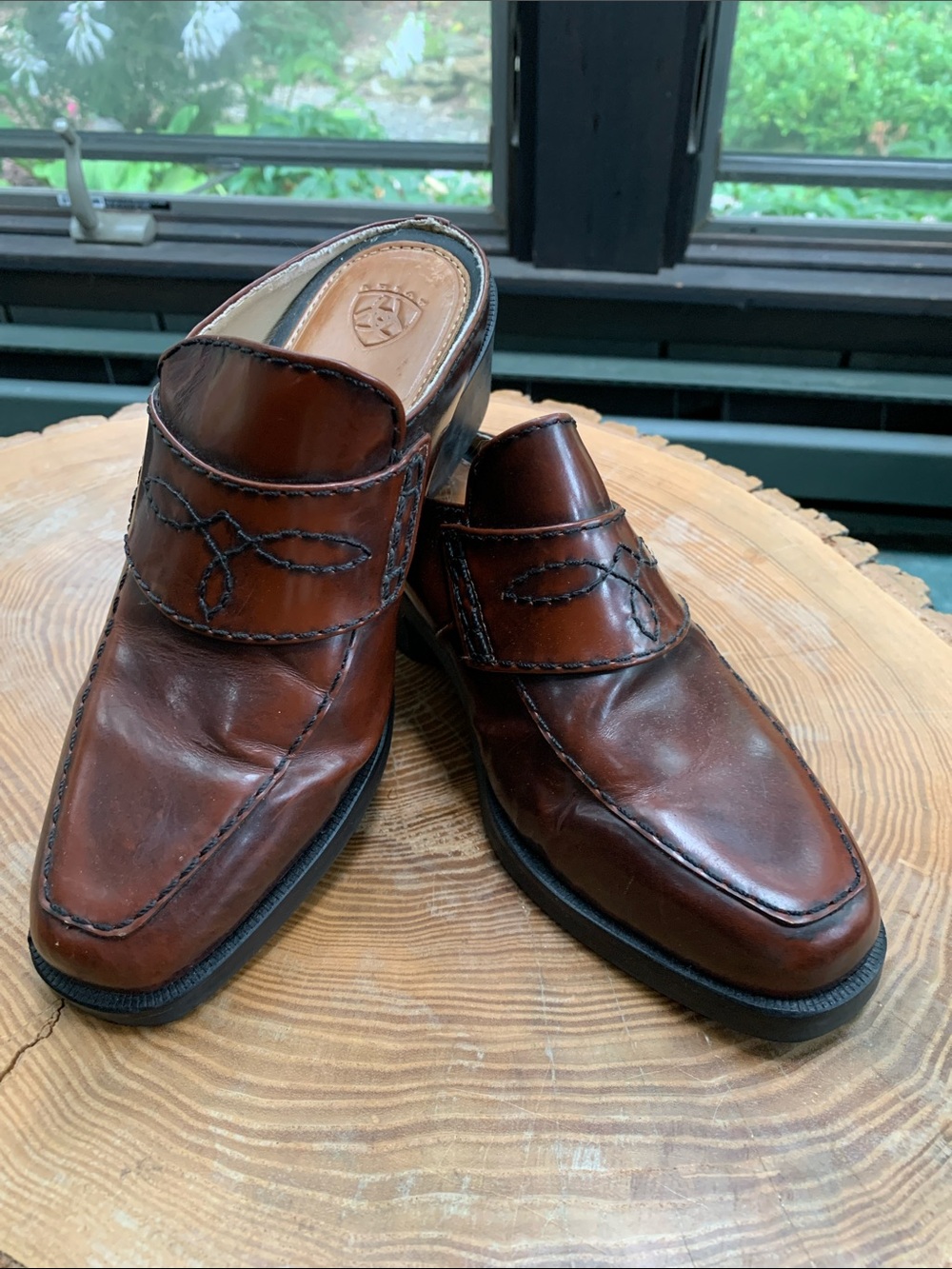 Ariat Mules - Picture 2 of 7